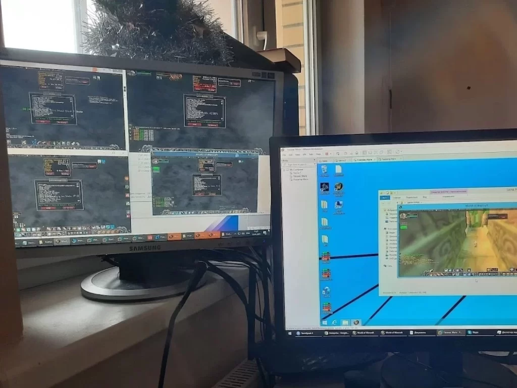 two monitors with wow bot farming